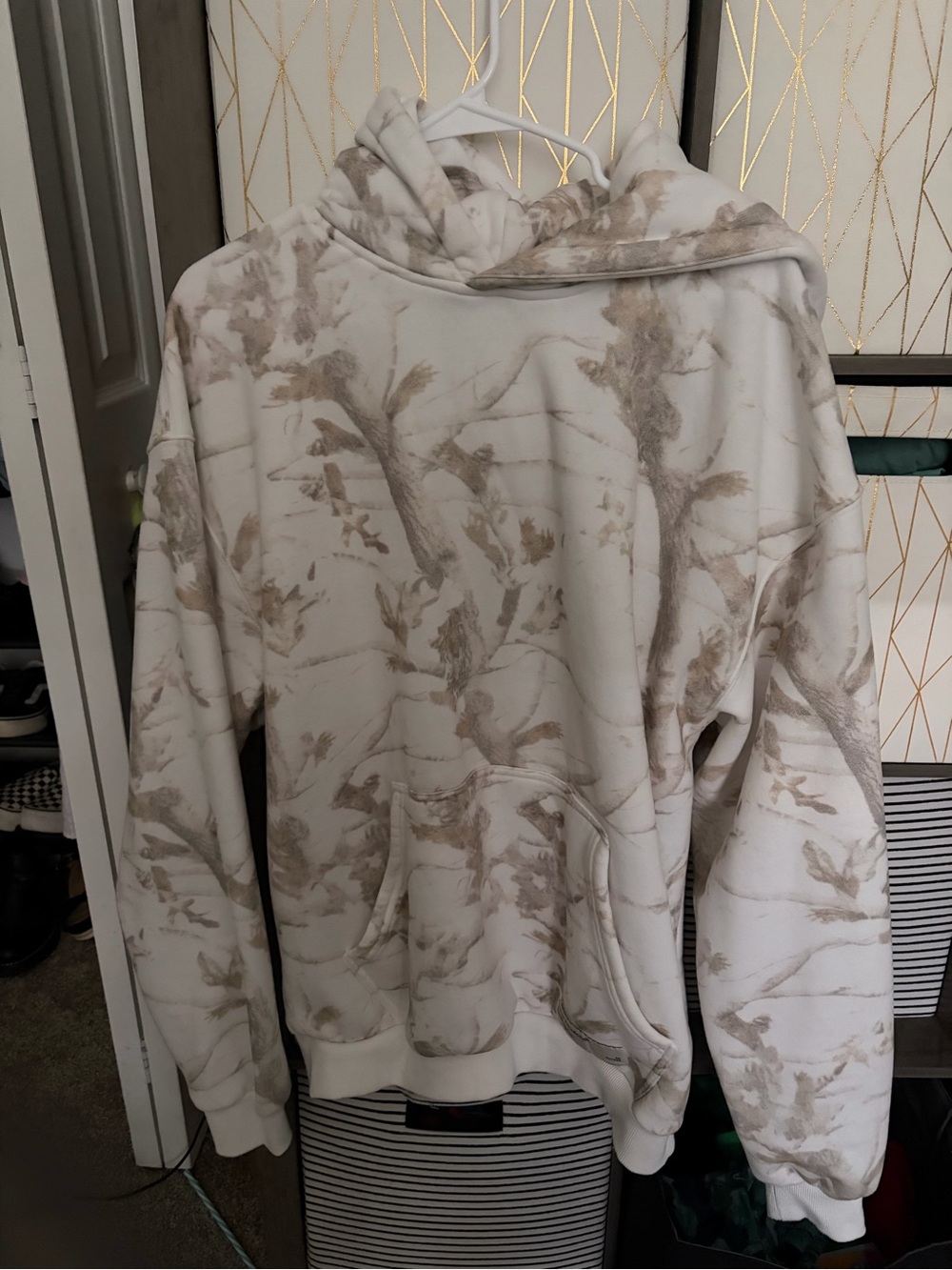 Comfrt camo hoodie and jogger sweat pants